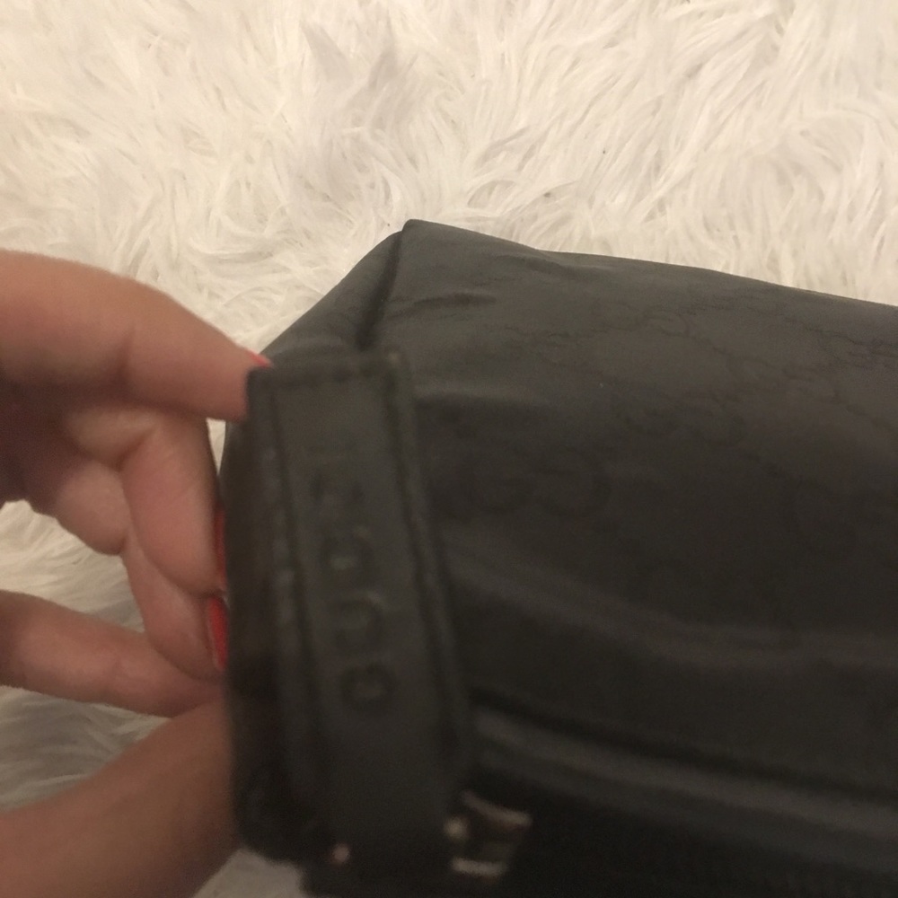 Gucci monogram toilette pouch! - Picture 4 of 7